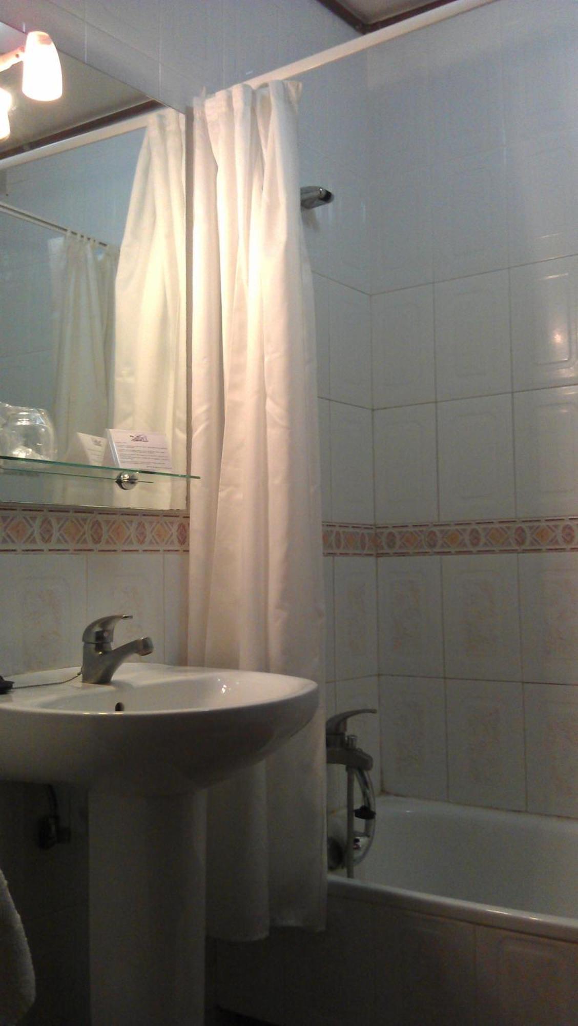 Hostal Restaurante O'Cadaval Frades ห้อง รูปภาพ