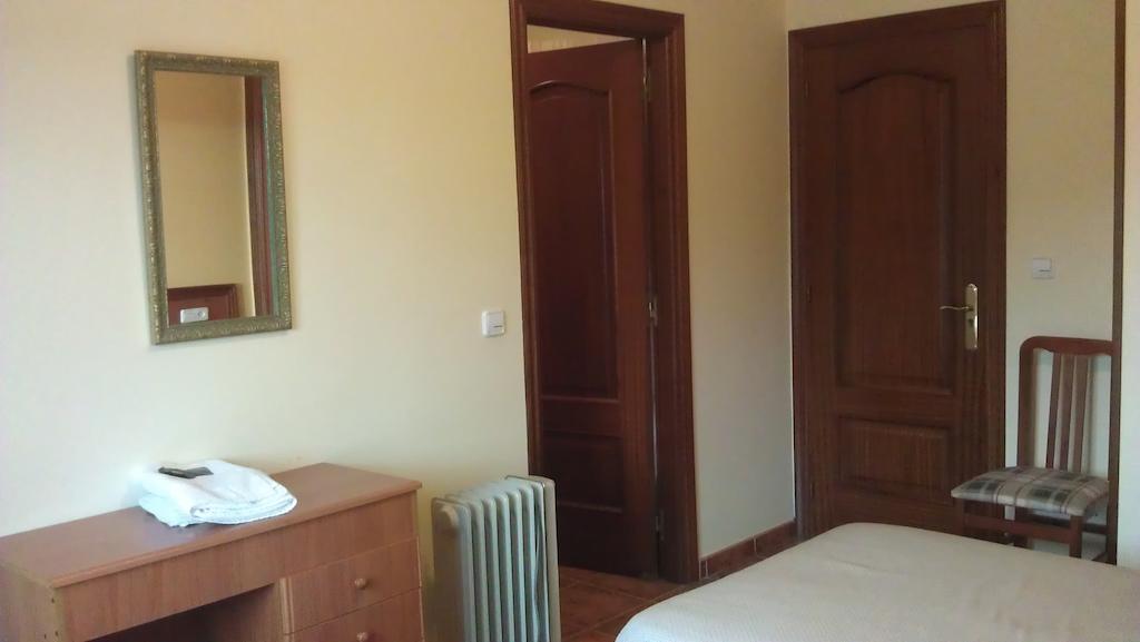 Hostal Restaurante O'Cadaval Frades ห้อง รูปภาพ